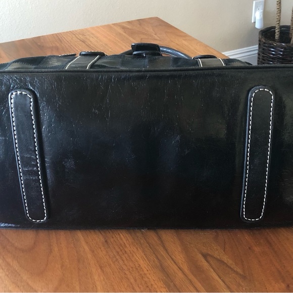 ISABELLA FIORE leather, patchwork bag. Excellent condition. Vintage black๐ - Picture 7 of 16